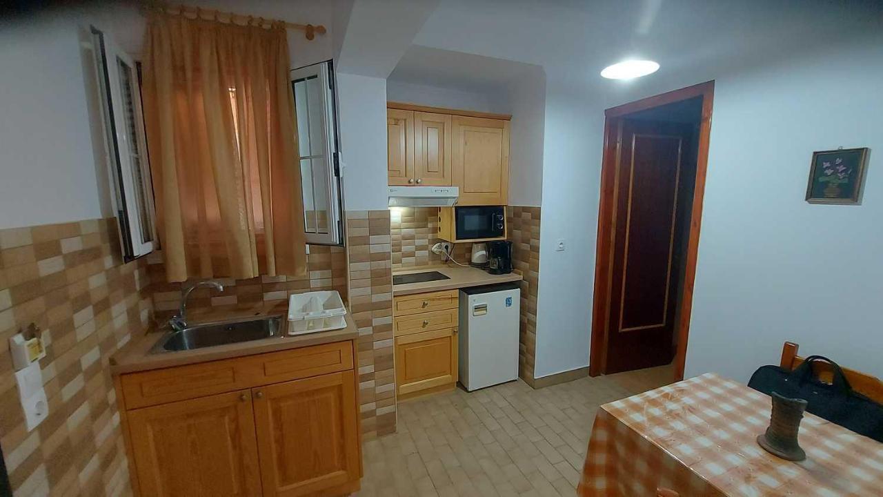 Elizabeth Apartments Ахарави Экстерьер фото